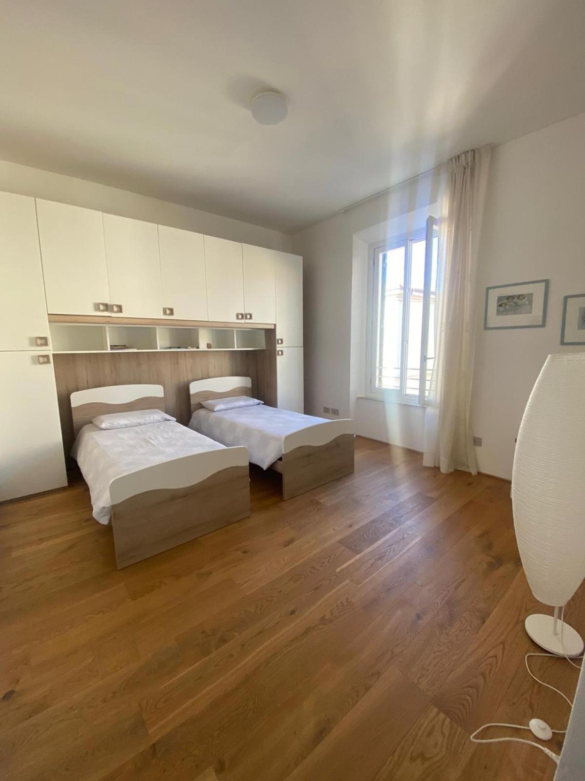 La Lanterna Sul Mare Villa Livorno Exteriör bild