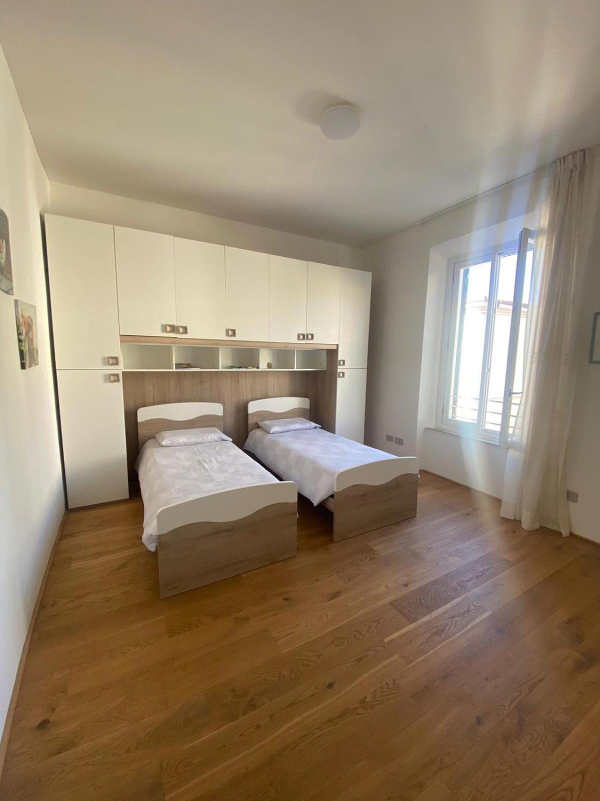 La Lanterna Sul Mare Villa Livorno Exteriör bild